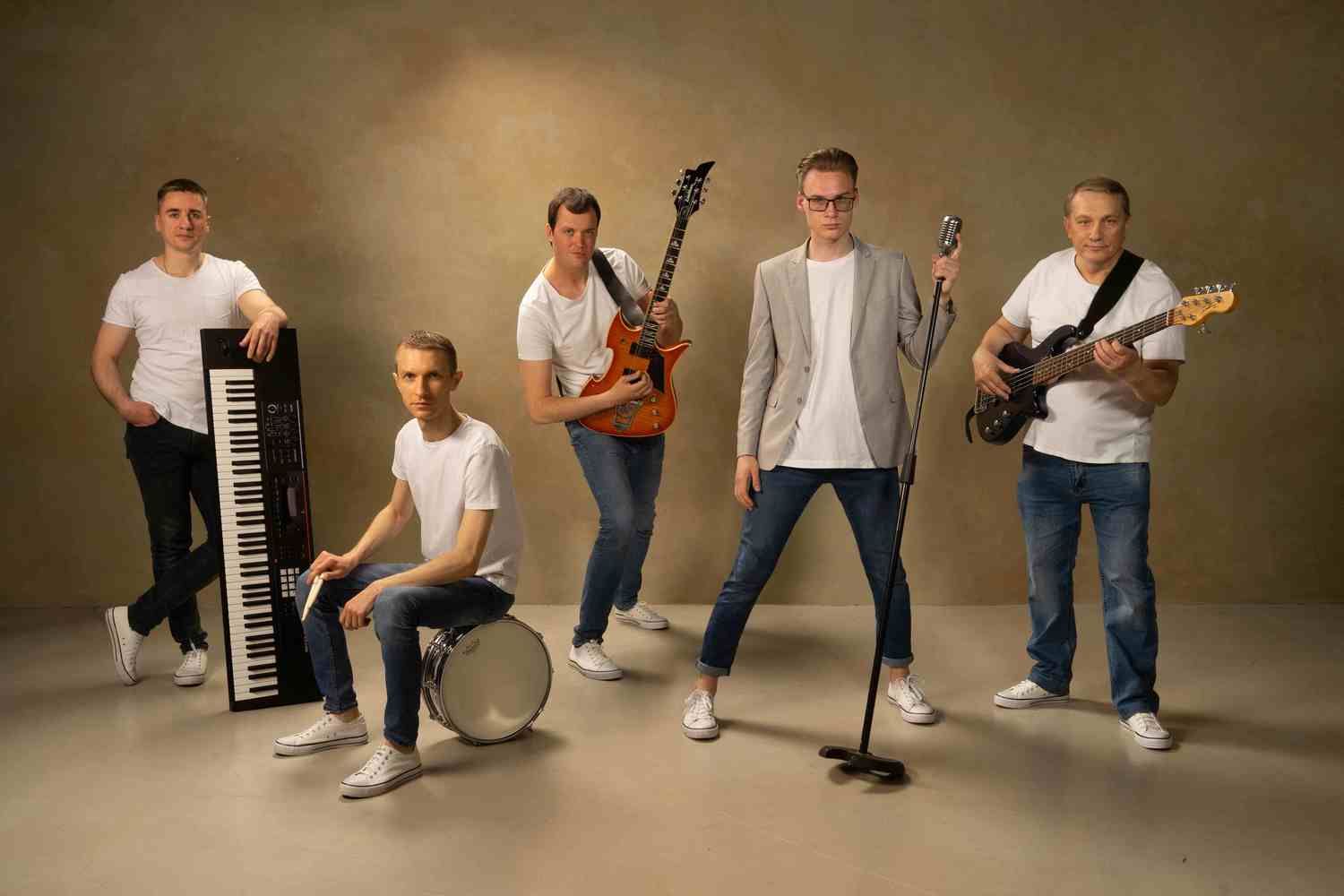 КАВЕР-ГРУПА "JOYS BAND"